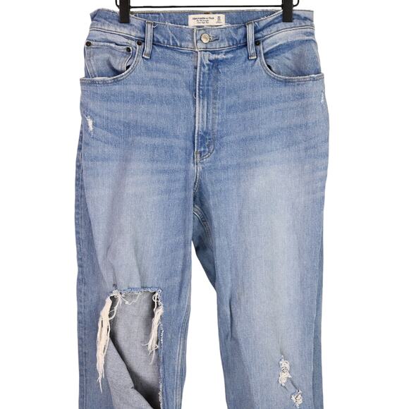 Abercrombie & Fitch The 90's Straight Ultra High Rise Jean, size 30 - Picture 2 of 7